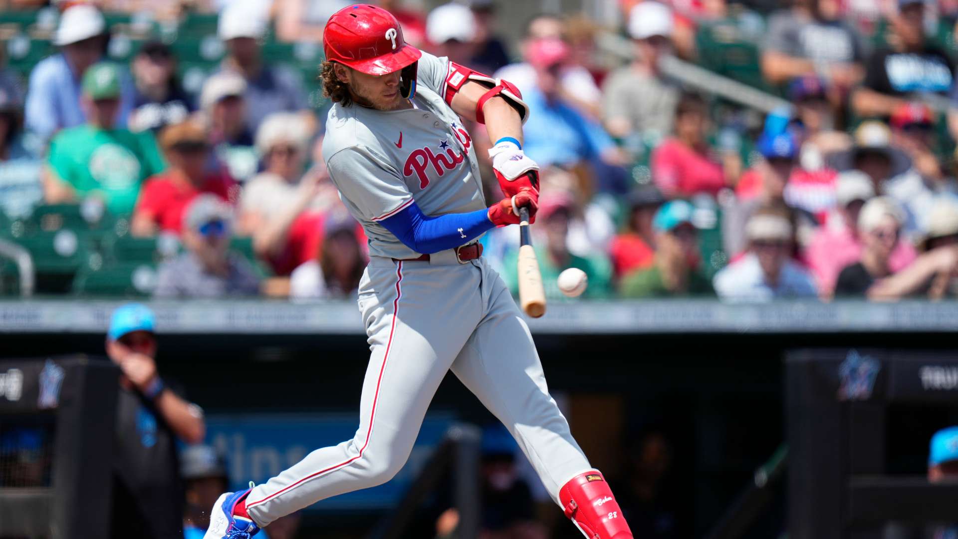 西甲最新积分榜：皇马五连胜称霸榜首